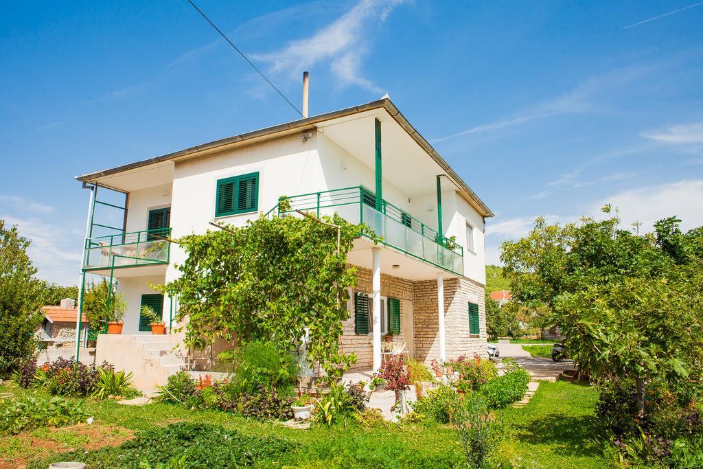 Apartments Grubisin Tribalj المظهر الخارجي الصورة